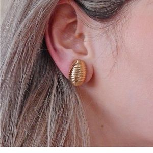 SOLD✨Tiffany and Co rare vintage 18k gold mid century earrings